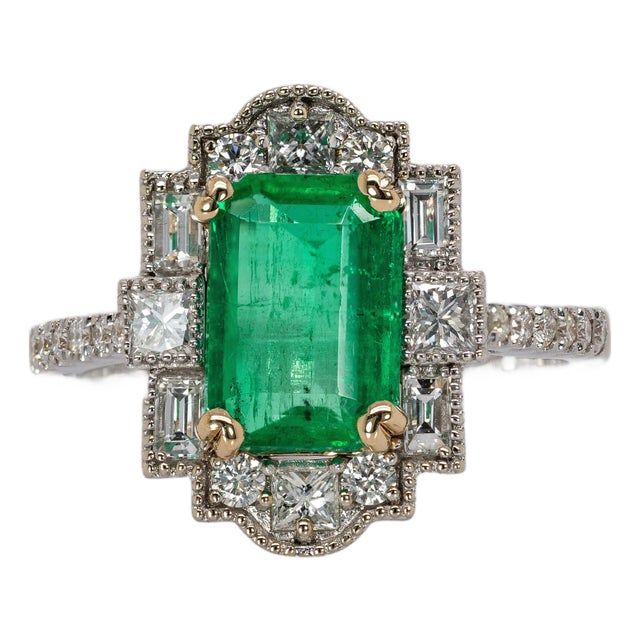 1.8Ct Colombian Emerald Ring With Natural Diamond Accents: Solid 14k Gold, 9x6mm, Size 6.75 For Sale