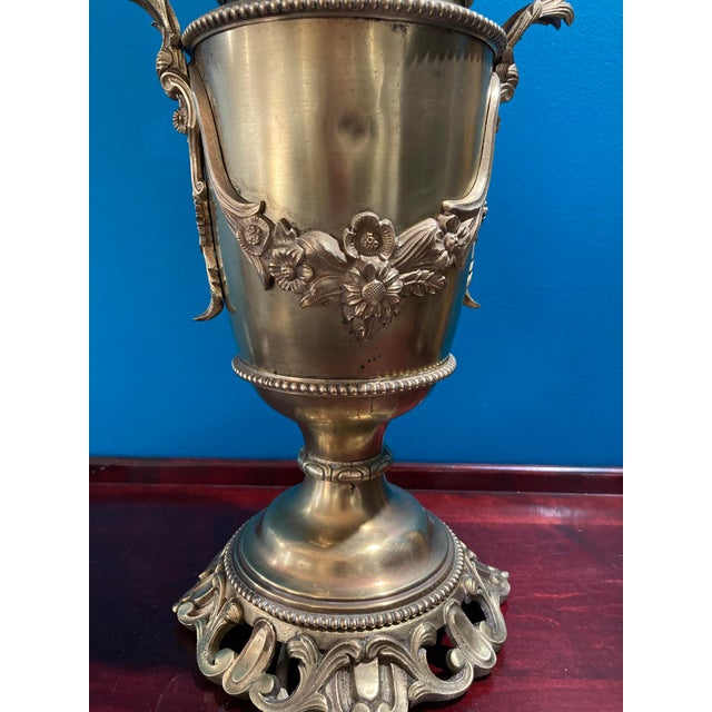 Antique Exquisite Ornate Victorian Bronze Oil Lamp 1900's For Sale In New York - Image 6 of 18