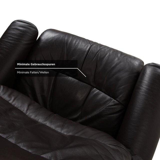 Voyager Leather Recliner Chair from Stressless For Sale - Image 9 of 17