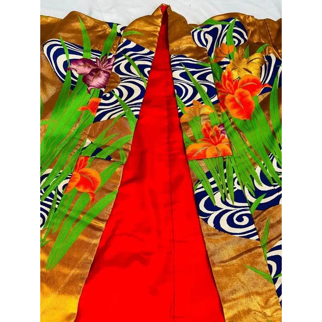 1940s Embroidered Red and Green Japanese Silk Ceremonial Kimono, 1940's For Sale - Image 5 of 11