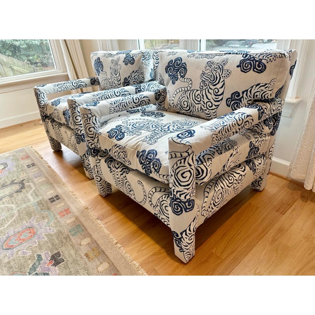 Milo Baughman Mid-Century Modern Baughman Style Parsons Chairs With Ethan Allen Tenzing Silver Fabric- Set of 2 For Sale - Image 4 of 12