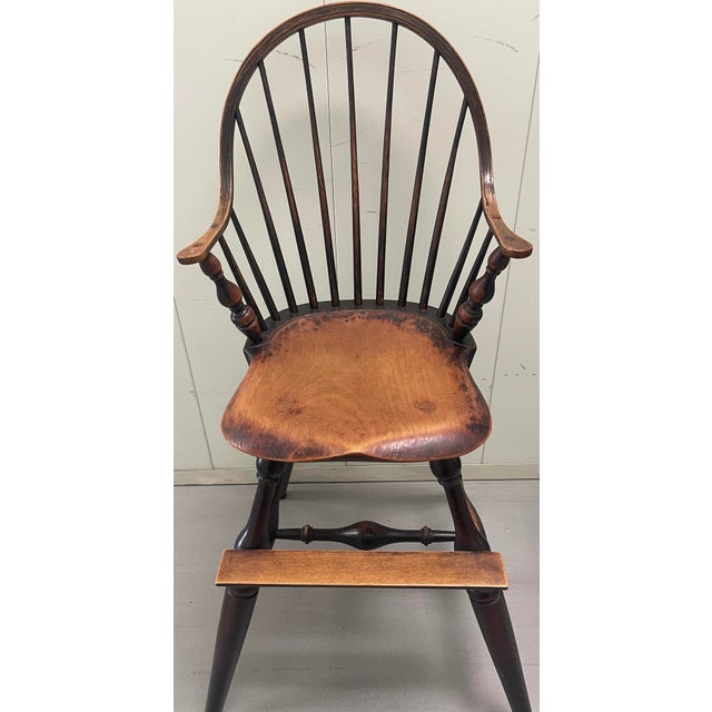 American 1980s Reproduction Windsor Wcw Child Size High Chair For Sale - Image 3 of 12