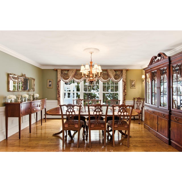 Queen Anne Vintage Ethan Allen Chippendale Style Extension Dining Table & 8 Chairs For Sale - Image 3 of 17