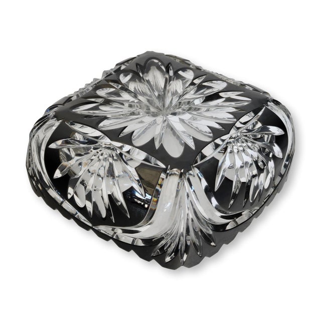 Bohemian Black Onyx "Cut to Clear" Crystal Bowl For Sale In Los Angeles - Image 6 of 7