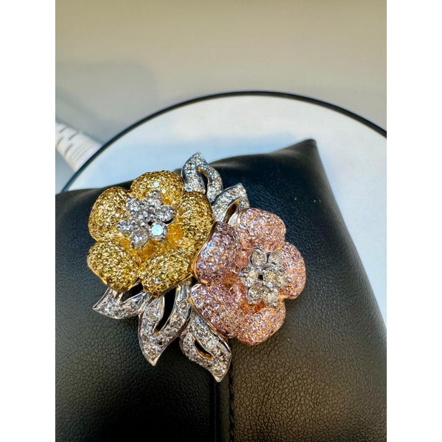 Gold 4 Ct Natural Fancy Color Diamond Flower Pin/ Brooch in 18 Kt Multi Color Gold For Sale - Image 8 of 8