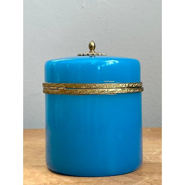 Vintage French Opaline Round Box For Sale - Image 4 of 12