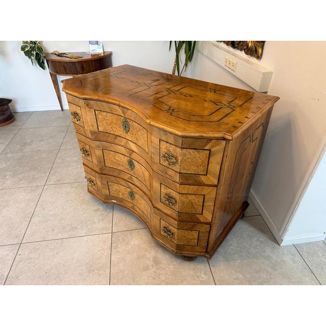 Baroque Chest of Drawers in Pine For Sale - Image 9 of 18
