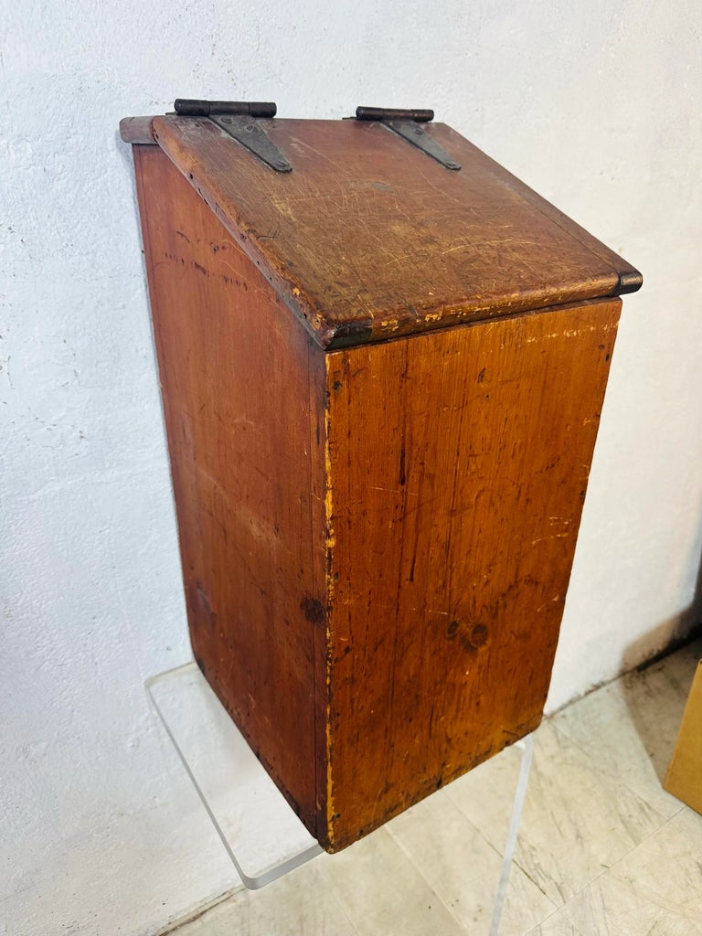 antique-slant-top-wooden-