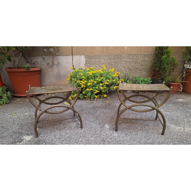 Mid-Century Modern Vintage Stools in Silver-Plated Brass with Crossed Legs, 1950s, Set of 2 For Sale - Image 3 of 8