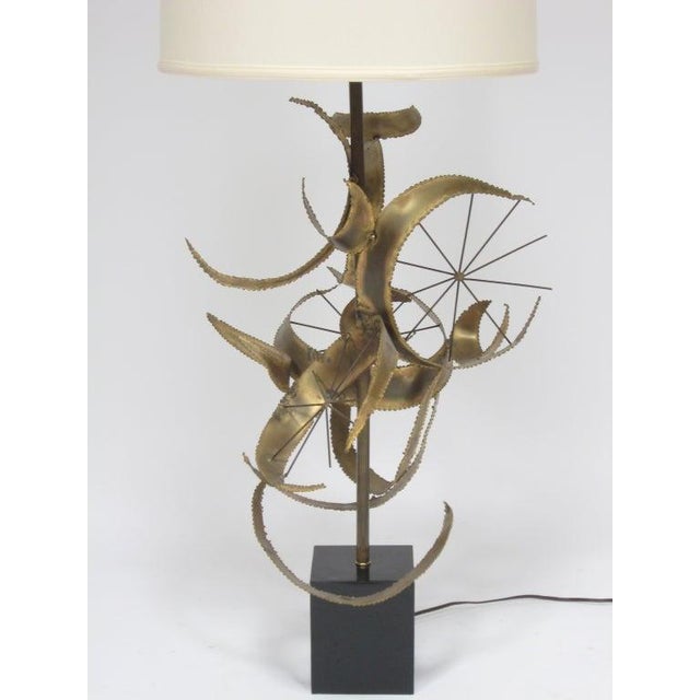 Mid 20th Century Mid 20th Century Brutalist Sculptural Table Lamp by Laurel For Sale - Image 5 of 10