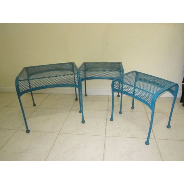 Metal Nesting Patio Garden Metal Wire Side Tables Blue 1980s Salterini Style Set of 3 For Sale - Image 7 of 9