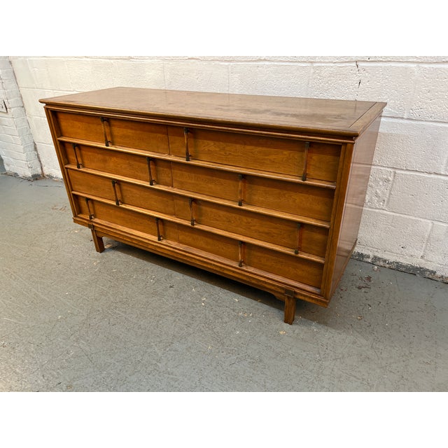 J.B. Van Sciver Company Mid-Century Modern Double Dresser by j.b. Van Sciver Co. Furniture For Sale - Image 4 of 9