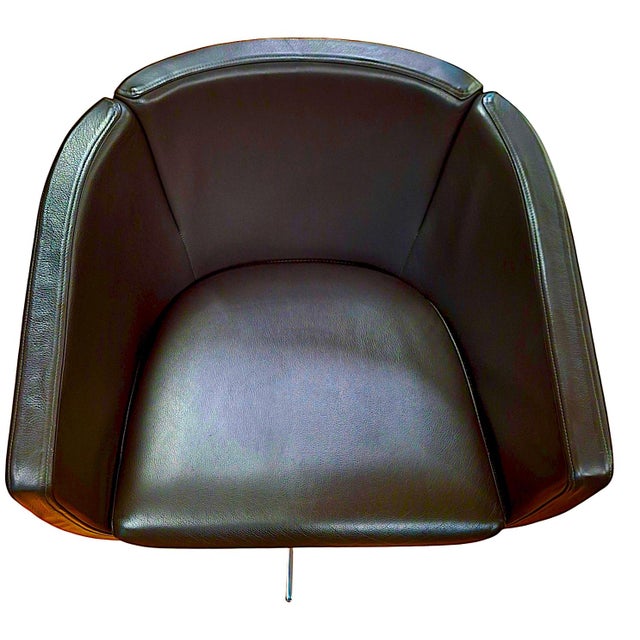 Set of Four B & B Italia 21st-Century “Tulip Sixty” Swivel Armchairs in Leather and Chrome For Sale In San Francisco - Image 6 of 17