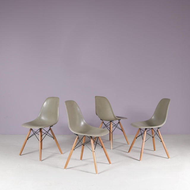 Dining Chairs in Sea Foam Green Fiberglass by Charles & Ray Eames for Herman Miller, USA, 1960s, Set of 4, in Flawless...