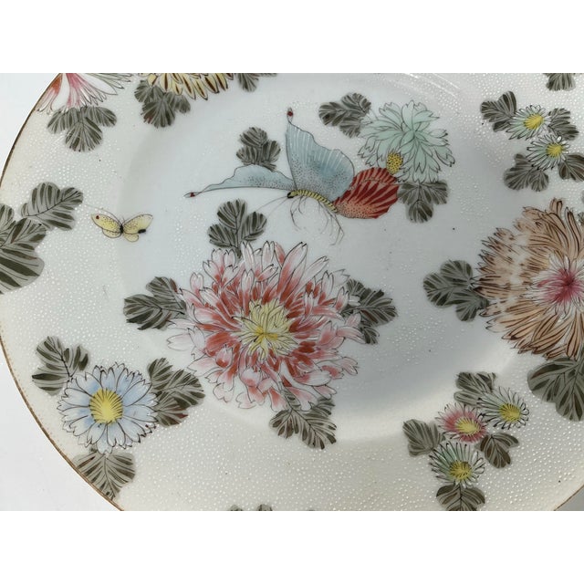 Early 20th Century Pair or Antique Japanese Hand Painted Kutani Porcelain Dishes For Sale - Image 5 of 12