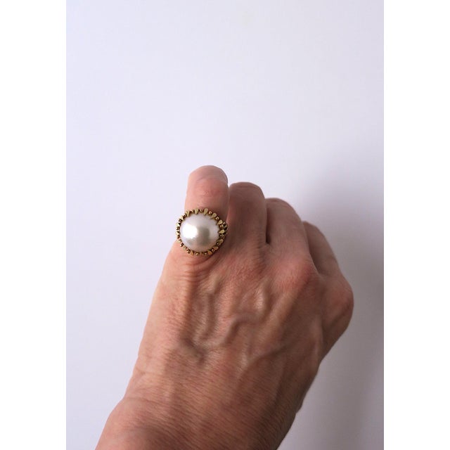 Late 20th Century 1970s Pearl and Gold Cocktail Ring For Sale - Image 5 of 15