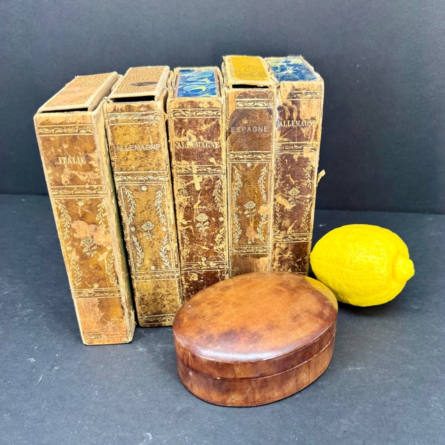 1970s Small Oval Italian Hand Tooled Leather Box by Paul Stuart For Sale - Image 4 of 12