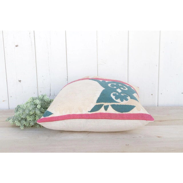 Orchid Vintage Suzani Pillow For Sale In Los Angeles - Image 6 of 9