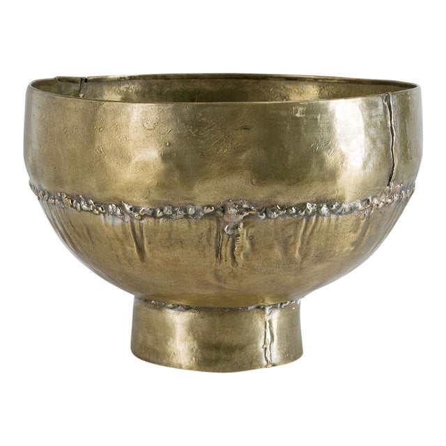 Regina Andrew Bedouin Bowl Platform in Brass For Sale