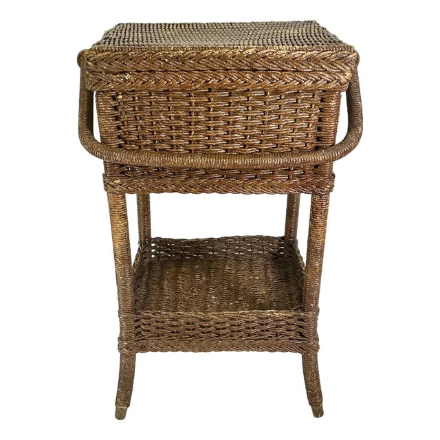 1920s Antique Boho Chic Americana Coastal Heywood-Wakefield Wicker Drinks Table. For Sale
