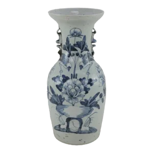 Chinese Mid-Qing Dynasty Blue and White Porcelain Vase