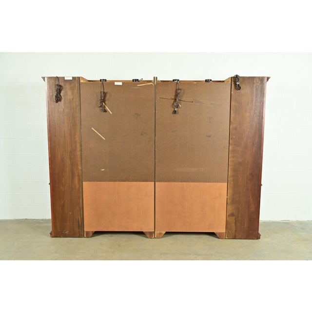 Thomasville Georgian Carved Cherry Wood Lighted Breakfront Bookcase or Display Cabinet For Sale - Image 10 of 13
