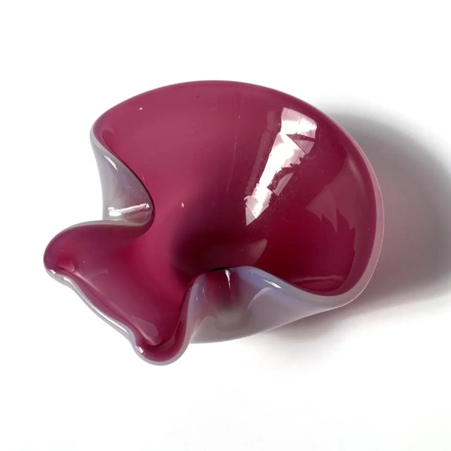 1960s Vintage Venetian Art Glass Vide Poche, Cranberry Pink and Opal Mauve, Midcentury For Sale - Image 5 of 5