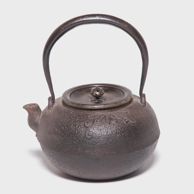 Japanese Meiji Iron Teapot With Chrysanthemum Blossoms For Sale - Image 4 of 9