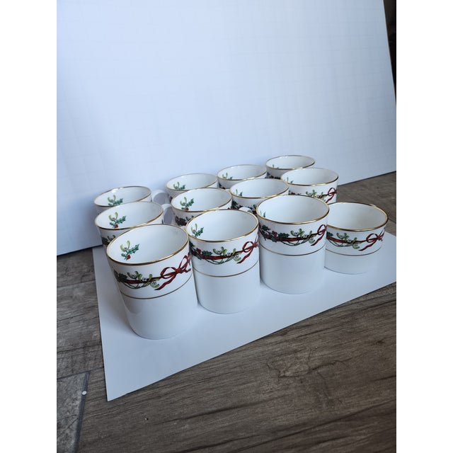Christmas Coffee Cups Royal Worcester For Sale In San Antonio - Image 6 of 7