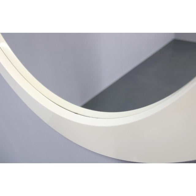 White Italian Round Mirror, 1970s For Sale - Image 8 of 11