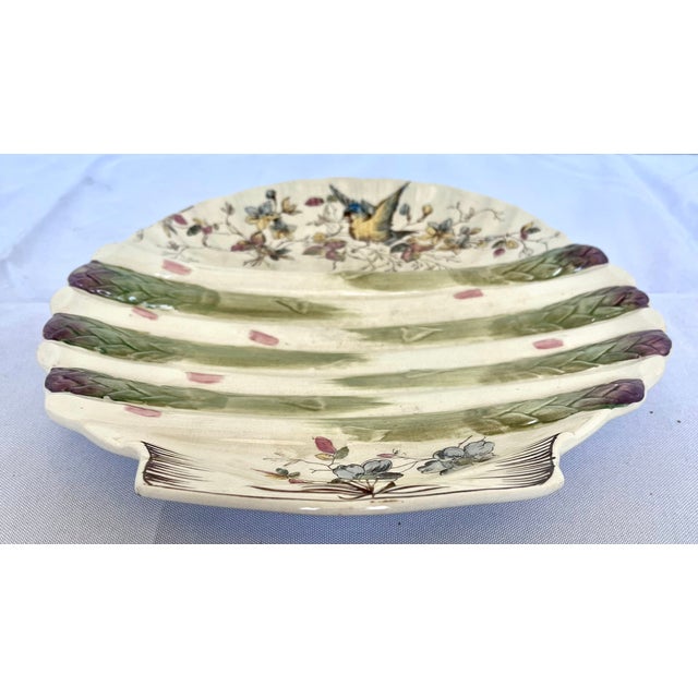 1890s English Majolica Shell Shape Asparagus Plate For Sale - Image 10 of 12