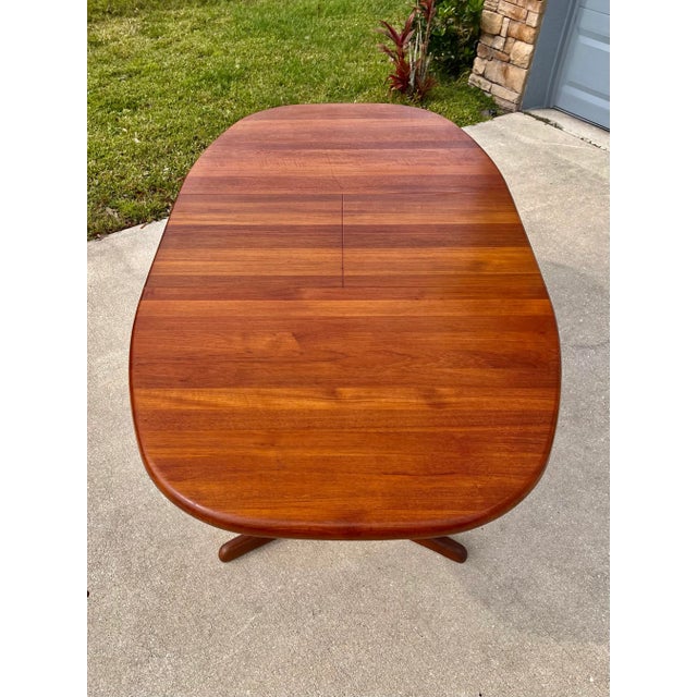 Mid-Century Modern Extendable Teak Dining Table With Stow-Away Leaf by K D Furniture for Sun Wood Industries For Sale - Image 3 of 11