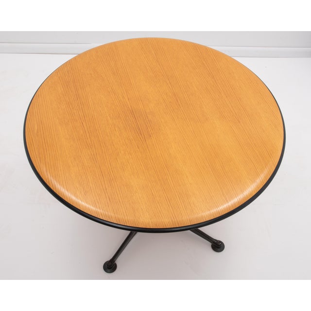 Herman Miller Post Modern 42" Round Oak Veneer Dining Table 1993 Chairish