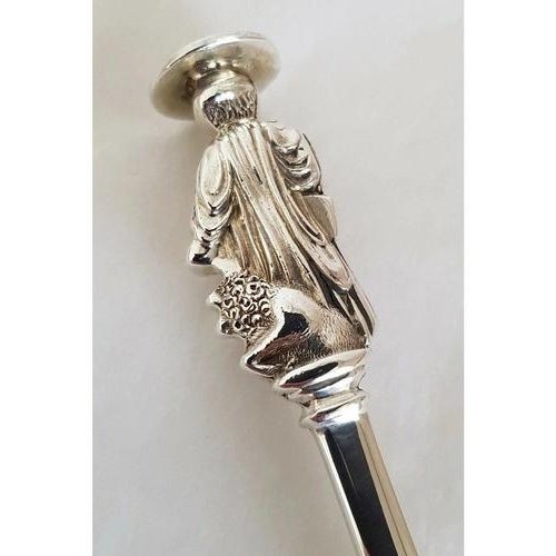 Antique Victorian London Silver Apostle Spoons with Heraldic Seals, 1897, Set of 4 For Sale - Image 6 of 14