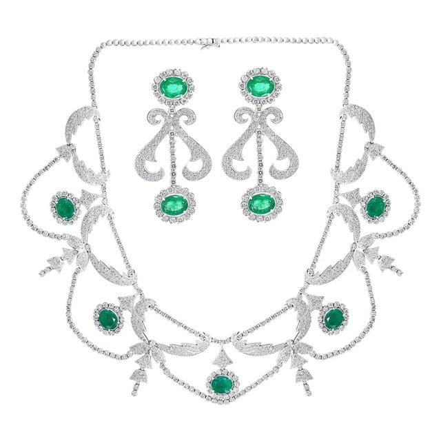 Oval Natural Zambian Emerald & Diamond Fringe Necklace and Earring Bridal Suite For Sale