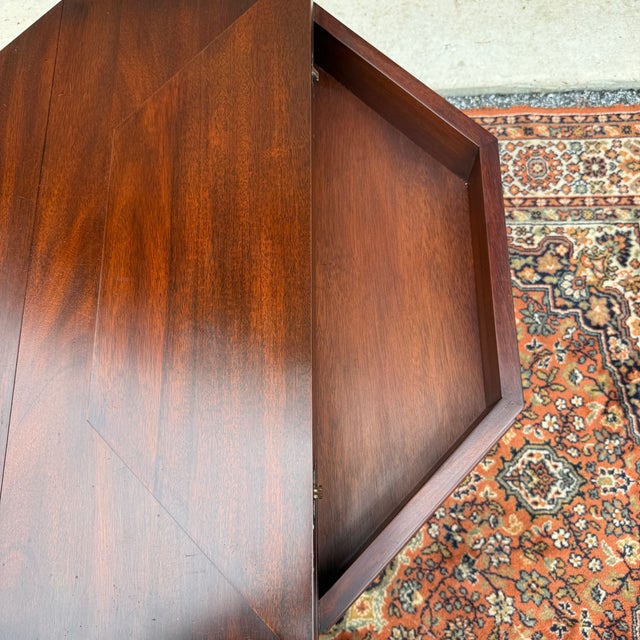1990s Henkel Harris Queen Anne Solid Mahogany Octagonal Jefferson Table #5400 For Sale - Image 11 of 15