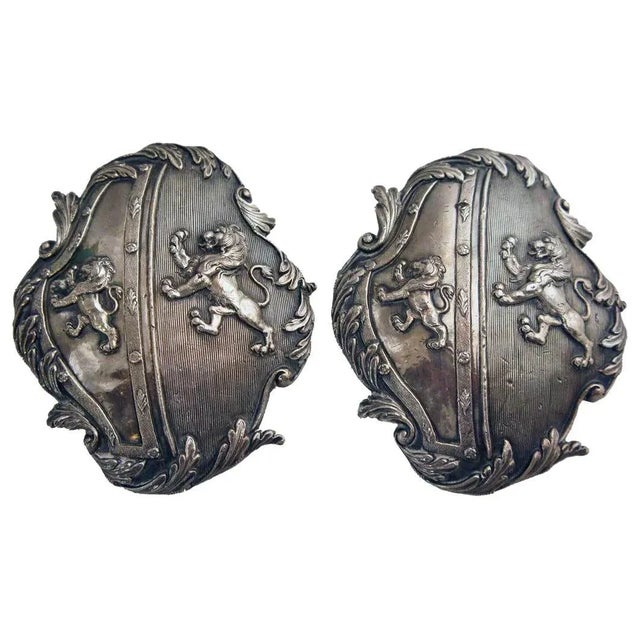 Early 19th Century English George III Silver-Plated Carriage Plaques - A Pair For Sale - Image 4 of 4
