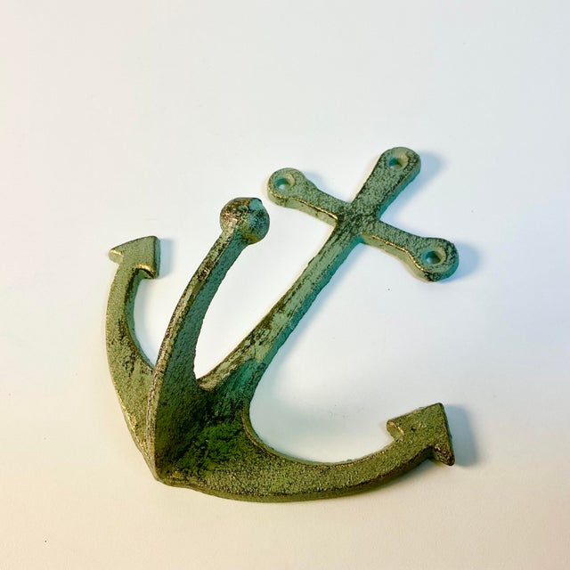 Asparagus 1970s Vintage Nautical Coastal Arts & Crafts Cast Iron Anchor Wall Hook For Sale - Image 8 of 11
