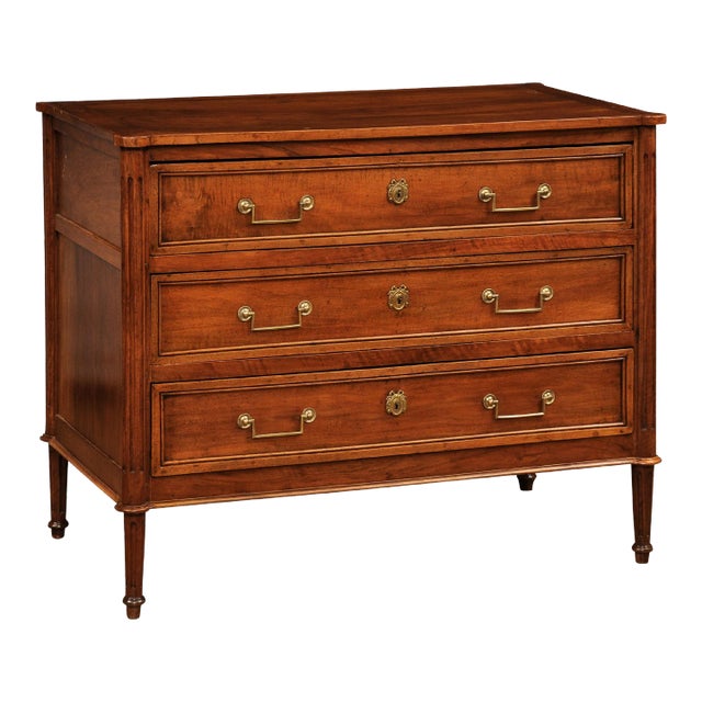 French Louis XVI Period 1790s Walnut Three Drawer Commode with Fluted Side Posts For Sale