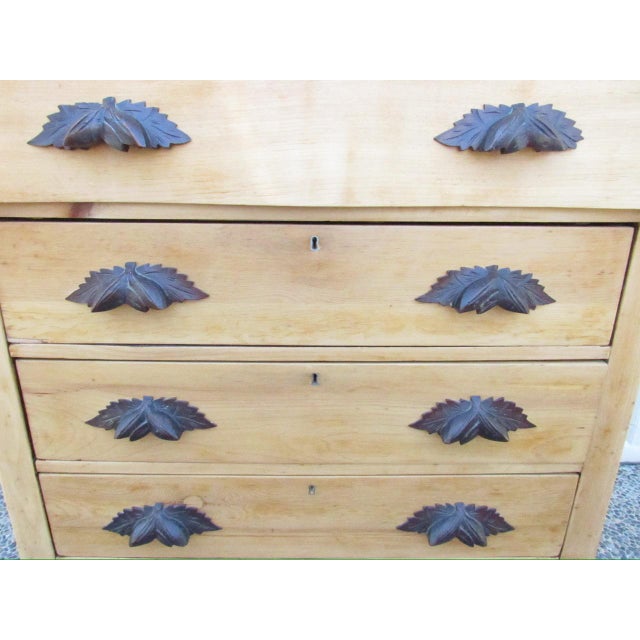 Antique American Scrubbed Pine Dresser For Sale - Image 16 of 18