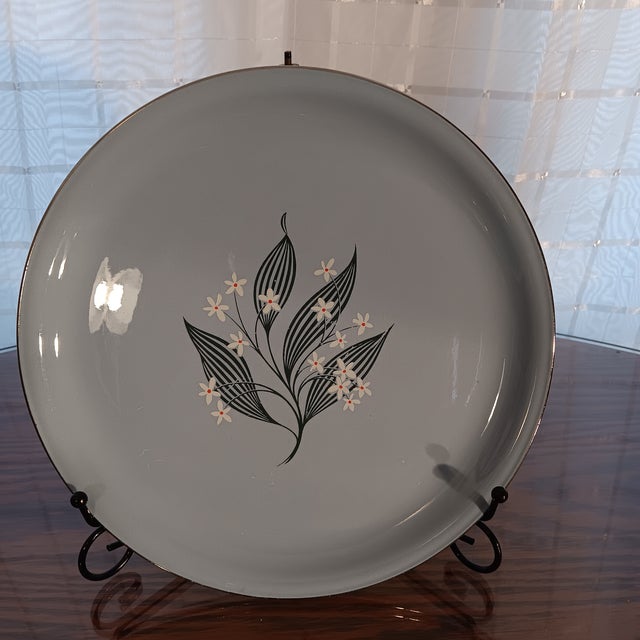 1950s Vintage Homer Laughlin Skystone Dinner Set- 27 Pieces For Sale - Image 4 of 12