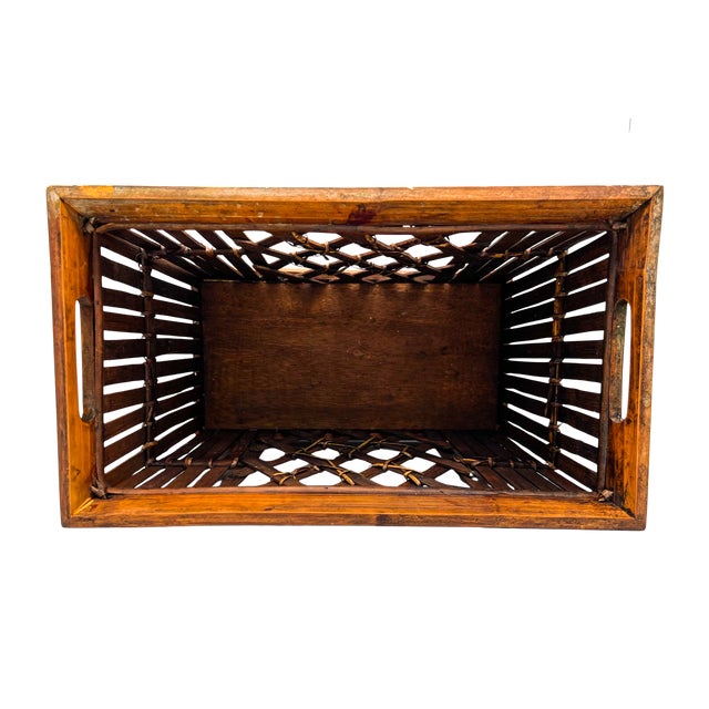 Mid 20th Century Vintage Handcrafted Bamboo & Rattan Lattice Storage Basket – Chinoiserie / Coastal For Sale - Image 5 of 11