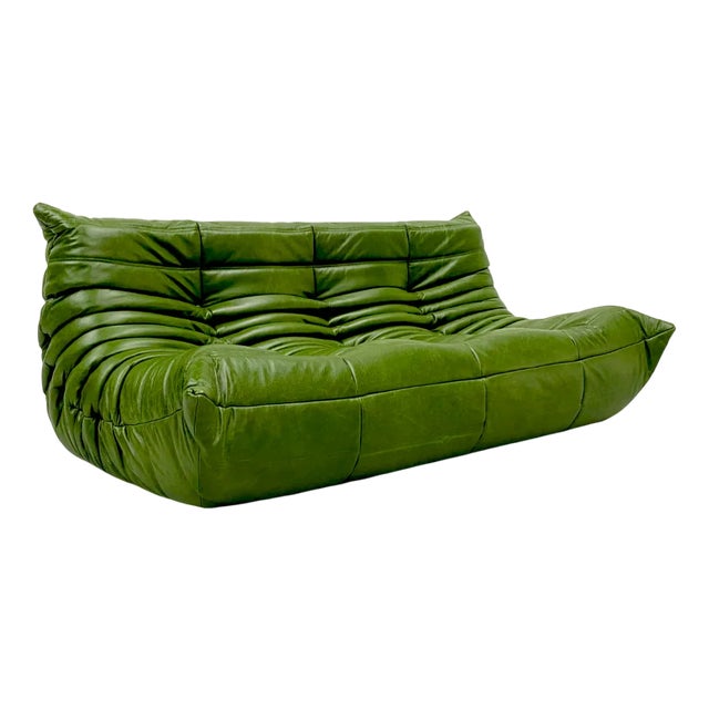 French Three-Seater Togo Sofa in Forest Green Leather attributed to Michel Ducaroy for Ligne Roset For Sale