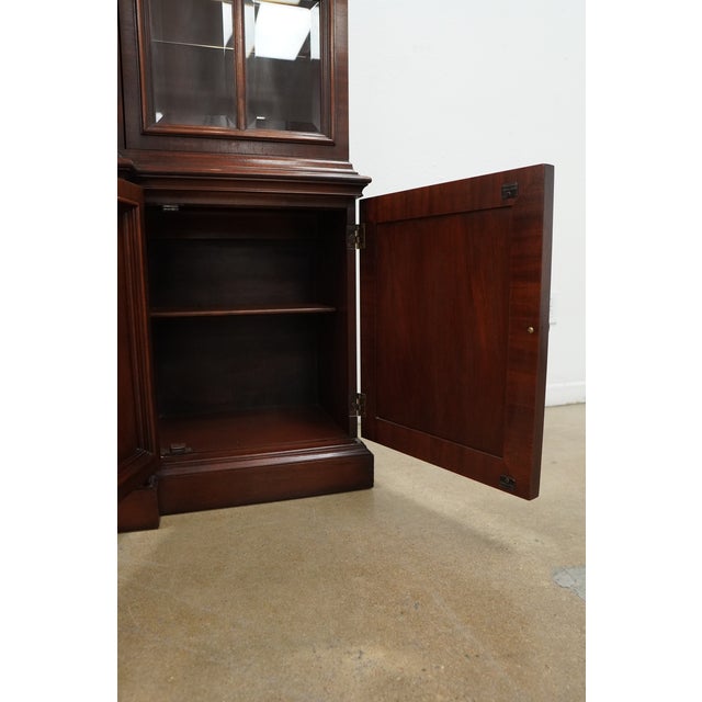 Vintage Hickory Chair Company Traditional Breakfront China Cabinet, Attributed For Sale - Image 15 of 18