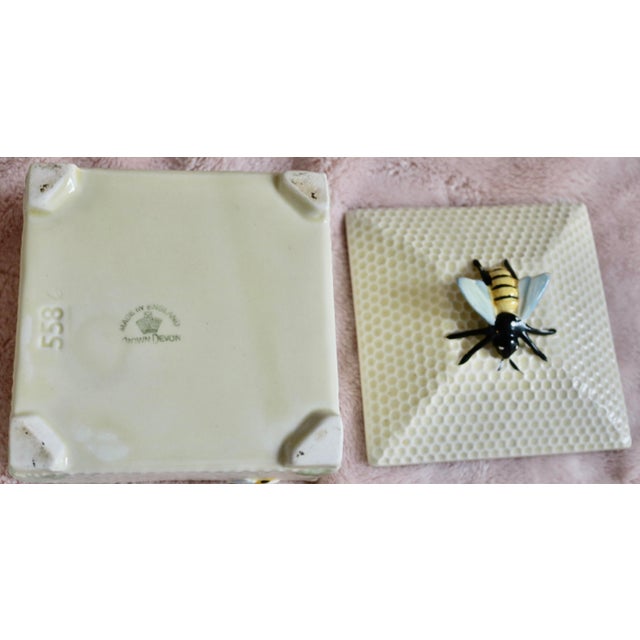 Late 20th Century Crown Devon Bee Square Honeycomb Pot For Sale - Image 5 of 6