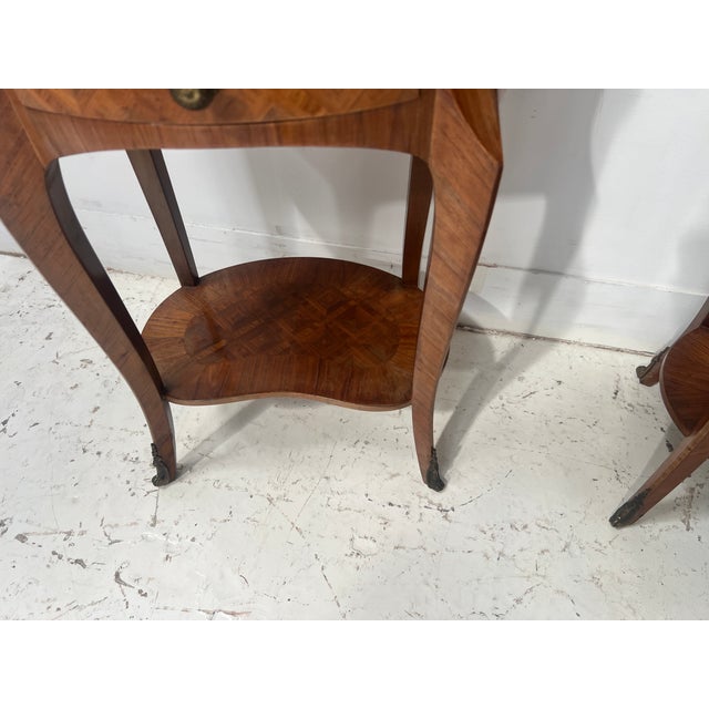 Wood Small 20th Century Kidney-Shaped Chests of Drawers in Marquetry Veneer, Set of 2 For Sale - Image 7 of 14