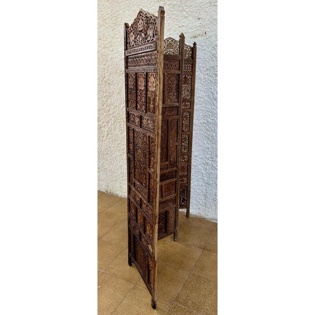 Carved Hardwood Four-Panel Anglo Indian Folding Screen, 1890s For Sale - Image 3 of 14