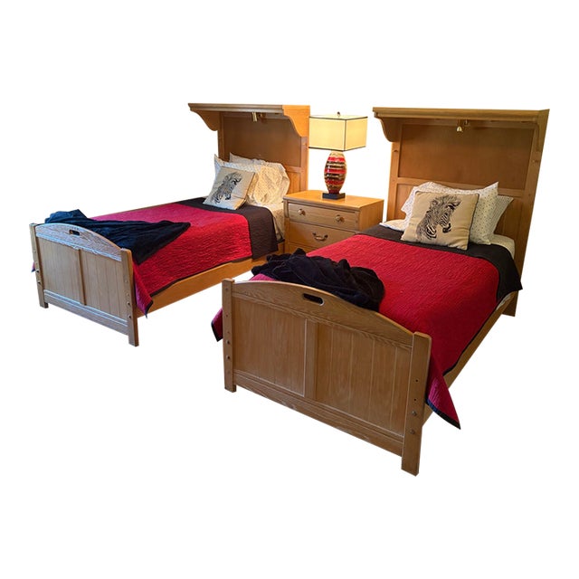 Lexington Furniture Locker Room Collection Oak Solids/Veneers Twin Beds Set With Bunching Locker Storage Cabinets & Nightstand.. For Sale