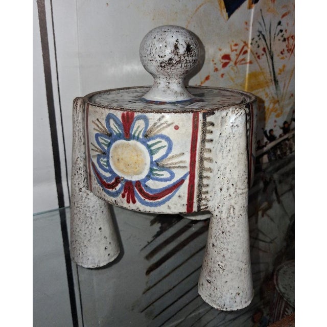 1950s Vintage Ceramic Tripod Covered Box, 1950s For Sale - Image 5 of 8
