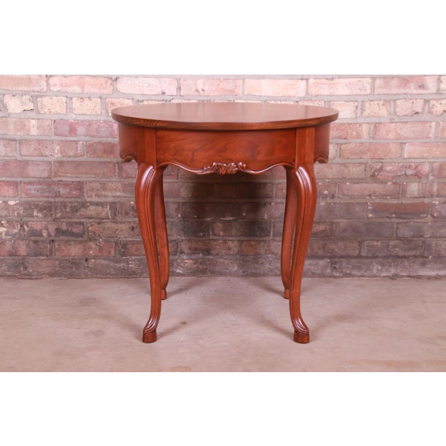 Baker Furniture French Provincial Louis XV Walnut and Burl Wood Tea Table, Newly Refinished For Sale - Image 12 of 13